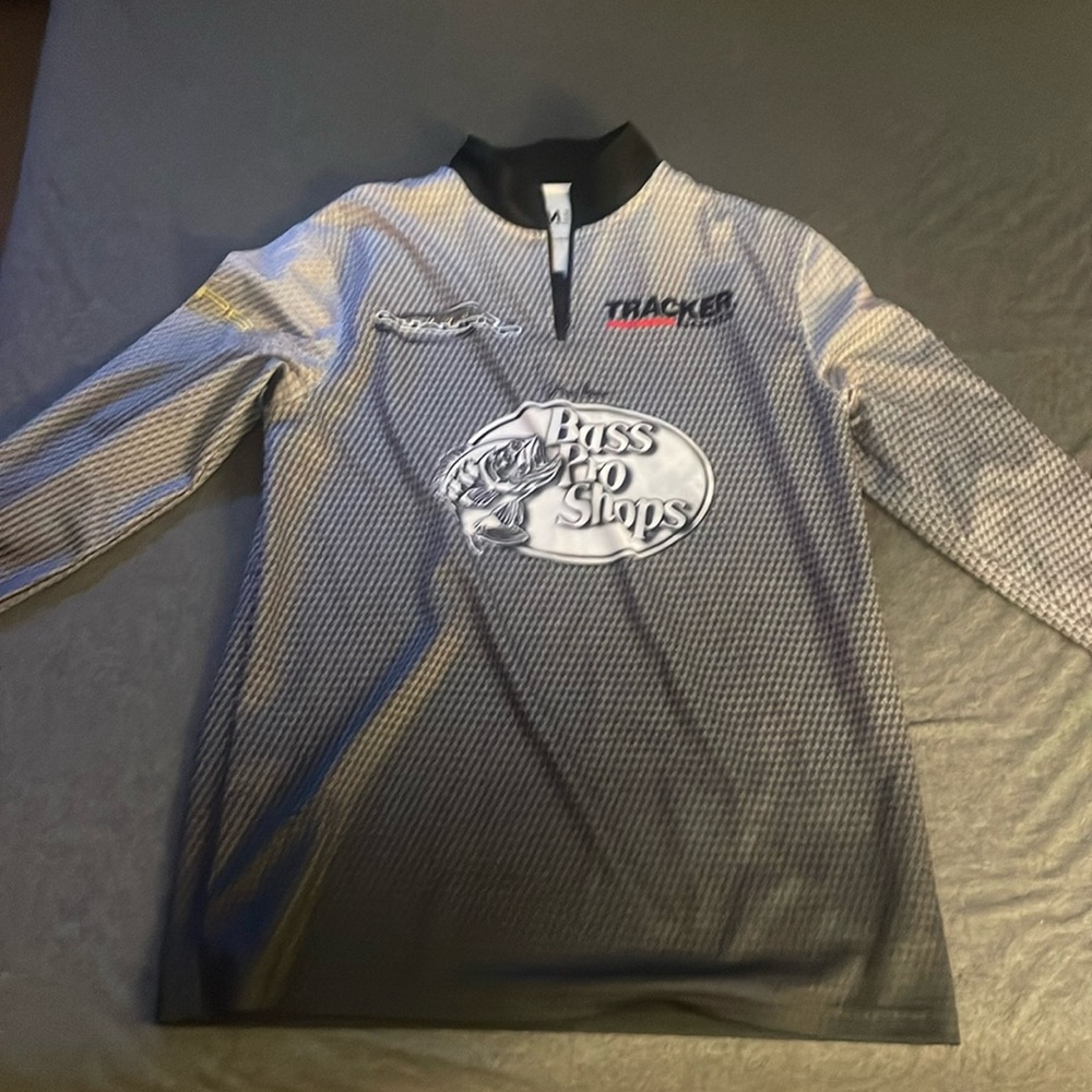 Johnny Morris Signature Series Carbon Elite Bass Pro Shops zip up long sleeve